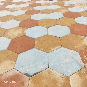 �C(j��)�����Ǵu